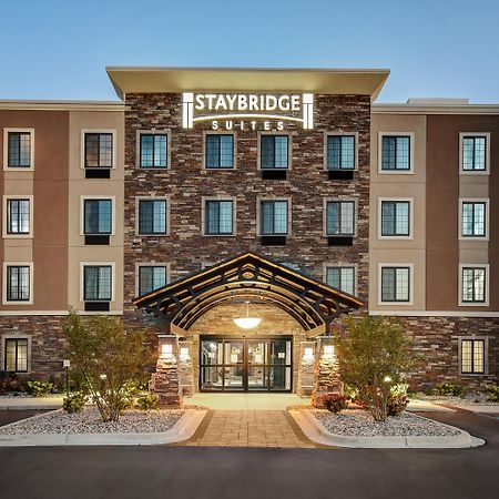 Staybridge Suites - Holland By Ihg Bagian luar foto