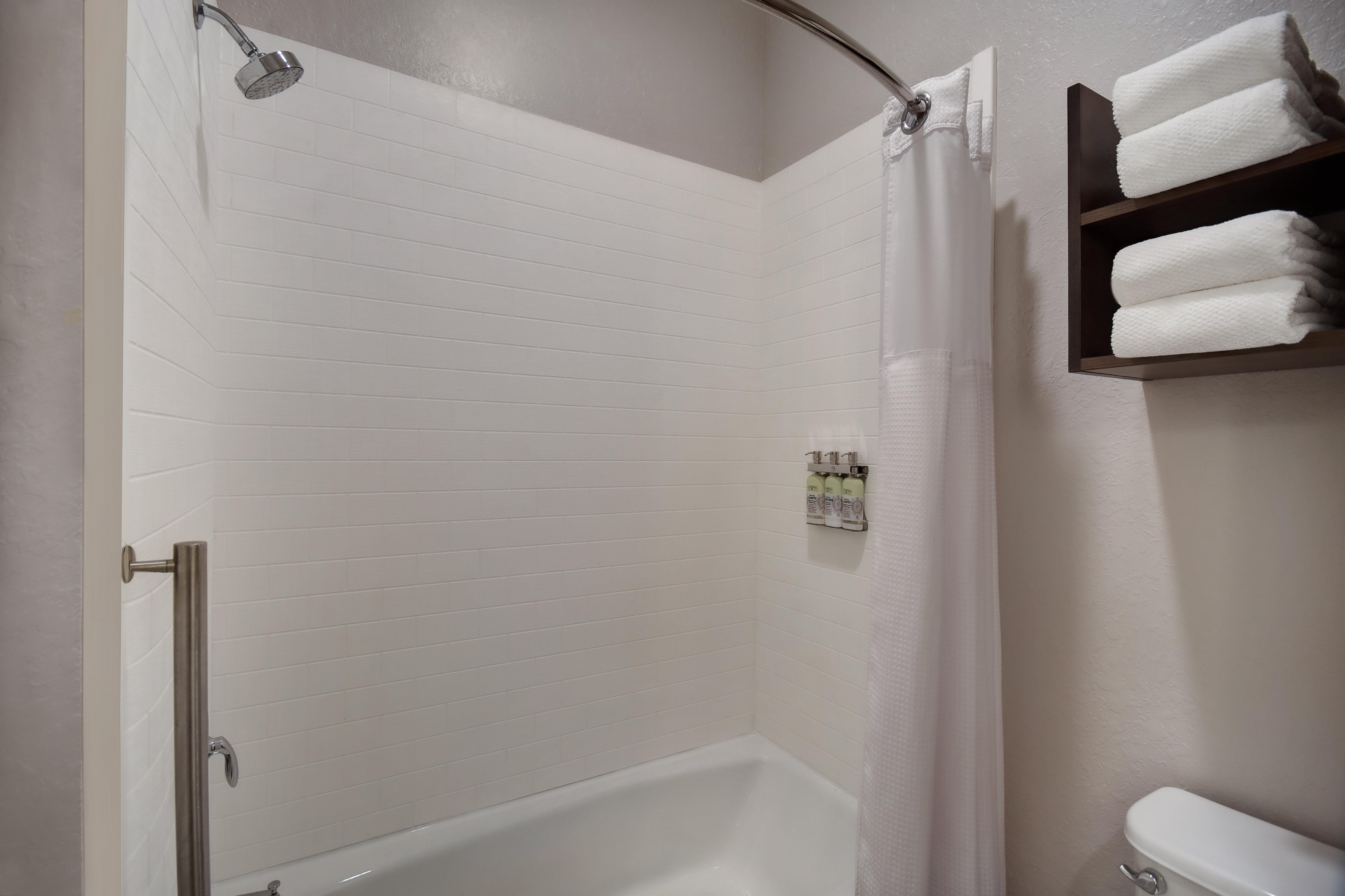 Staybridge Suites - Holland By Ihg Bagian luar foto