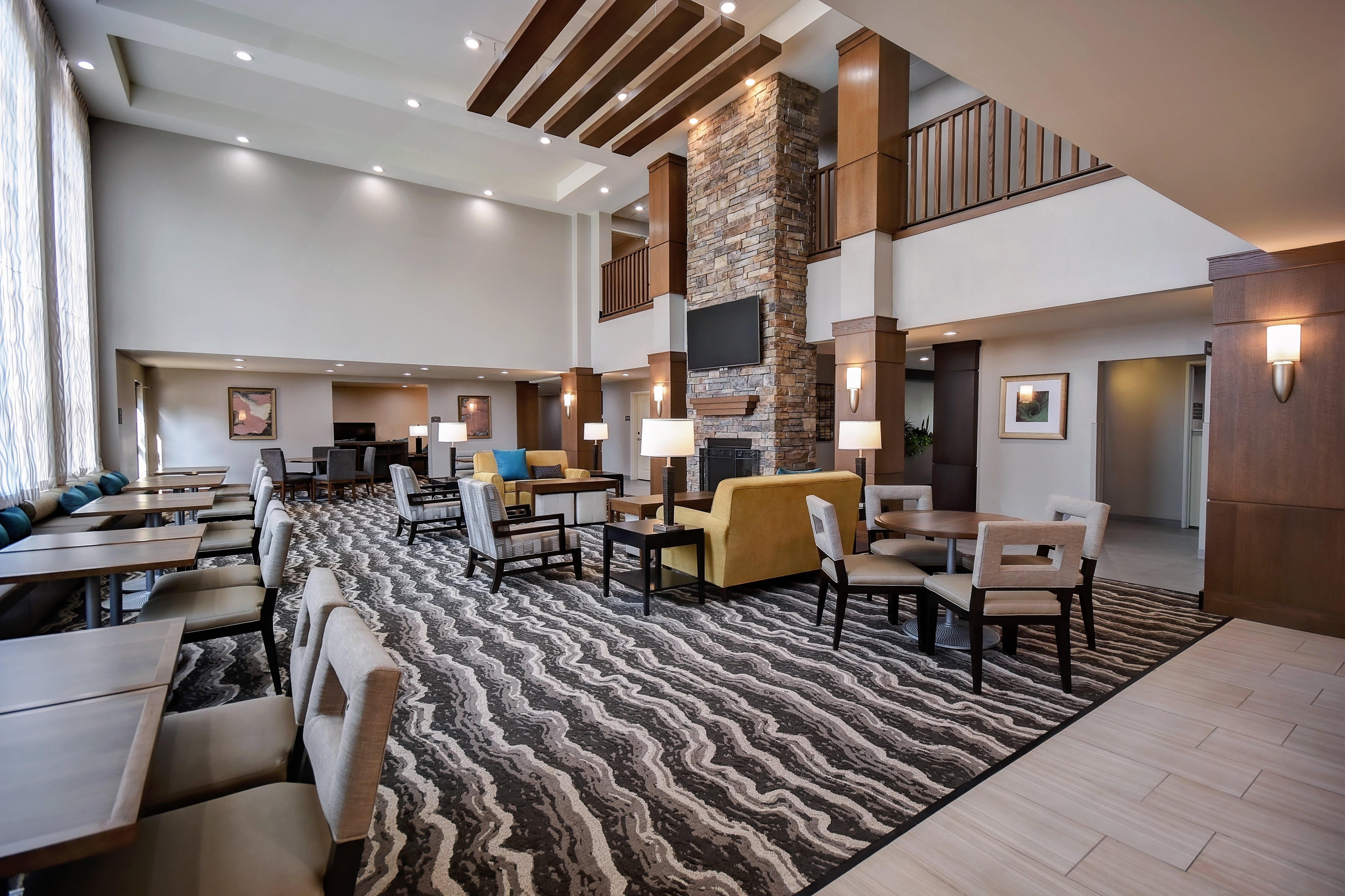 Staybridge Suites - Holland By Ihg Bagian luar foto